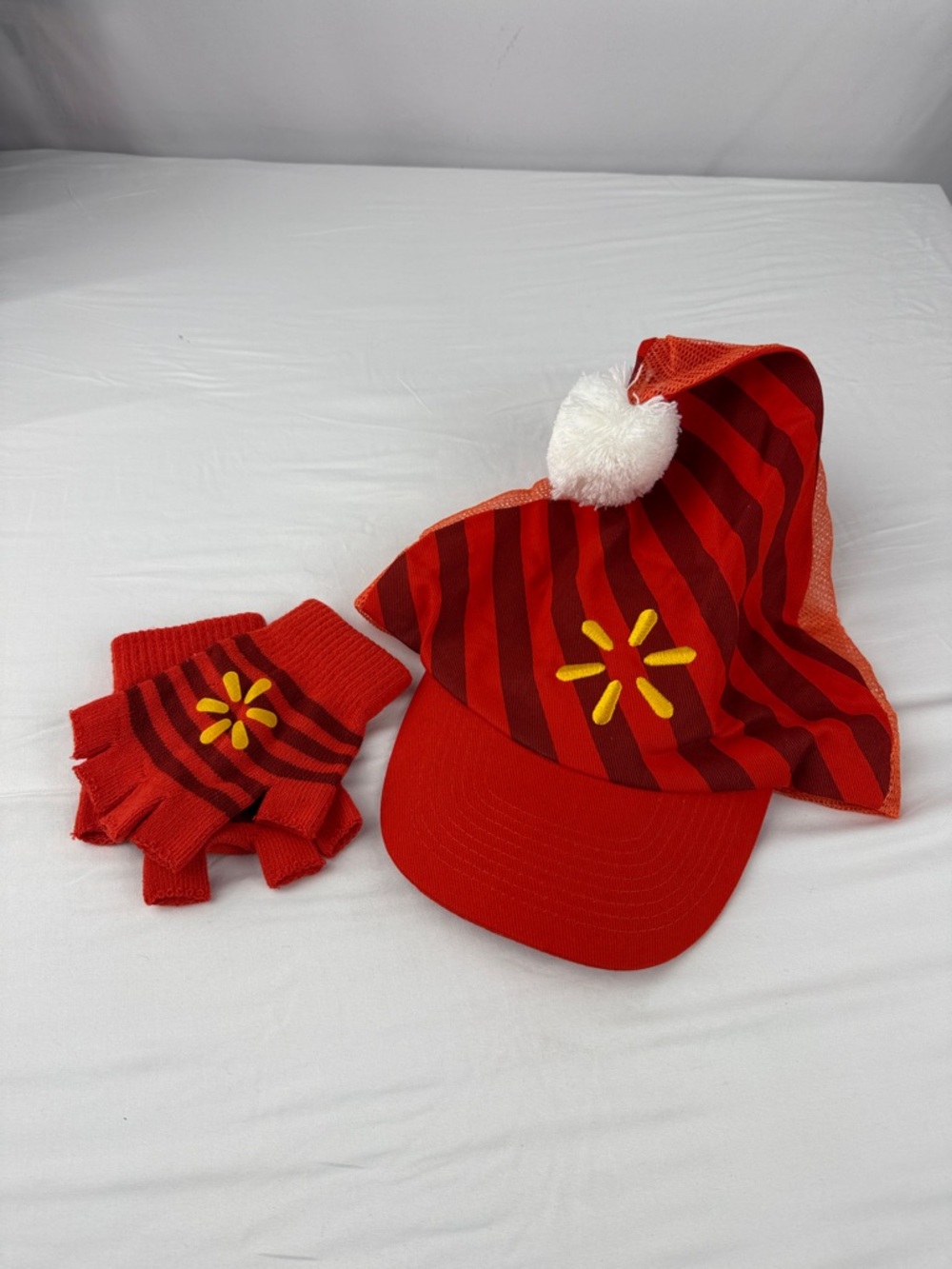 NEW! Offical Walmart 2025 Holiday Hat and Gloves